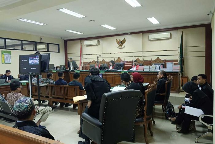 Penasihat Hukum Terdakwa Kasus Korupsi BPPD Sidoarjo Minta KPK Buka Blokir Rekening Suami dan Anak Penasihat Hukum Terdakwa Kasus Korupsi BPPD Sidoarjo Minta KPK Buka Blokir Rekening Suami dan Anak