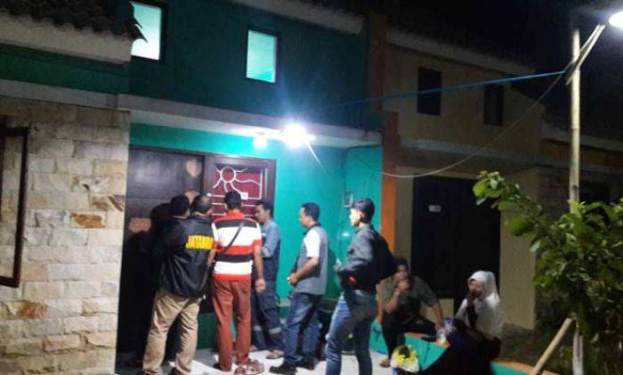 Maling Spesialis Pembobol Rumah Obok-obok Perum Kembangan Regency Maling Spesialis Pembobol Rumah Obok-obok Perum Kembangan Regency