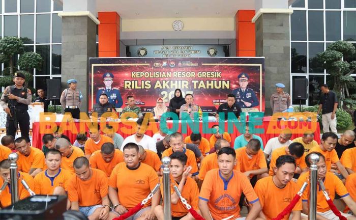 Polres Gresik Ekspose Hasil Ungkap Ratusan Kasus Selama 2023 Polres Gresik Ekspose Hasil Ungkap Ratusan Kasus Selama 2023