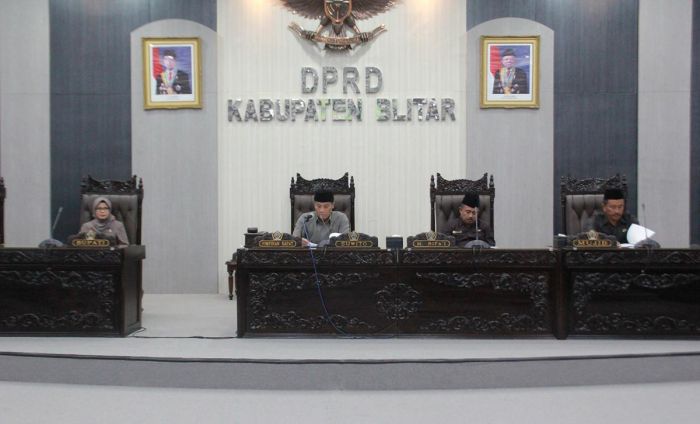 Bupati Blitar Sampaikan LKPJ 2022, DPRD segera Bentuk Pansus Bupati Blitar Sampaikan LKPJ 2022, DPRD segera Bentuk Pansus