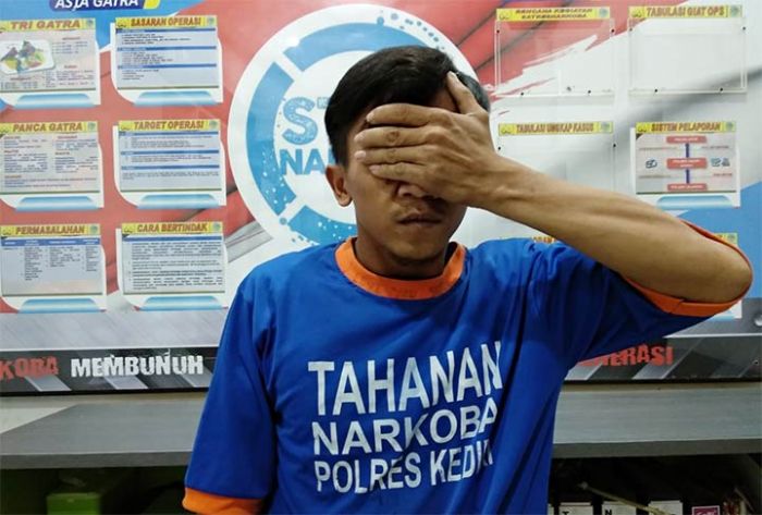 Supir Truk Nyambi Edarkan Sabu Supir Truk Nyambi Edarkan Sabu