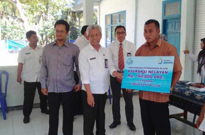 Ikut Asuransi, Nelayan Meninggal di Darat Dapat Santunan Rp 160 Juta, di Laut Dapat Rp 200 Juta Ikut Asuransi, Nelayan Meninggal di Darat Dapat Santunan Rp 160 Juta, di Laut Dapat Rp 200 Juta