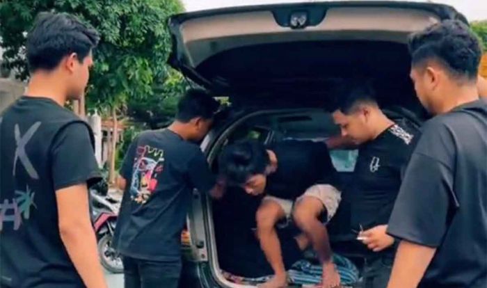 Jatanras Polrestabes Surabaya Tangkap Pelaku dan Penadah Curanmor di Madura Jatanras Polrestabes Surabaya Tangkap Pelaku dan Penadah Curanmor di Madura