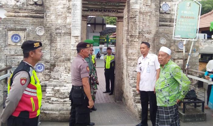 Cegah Covid-19, Makam Sunan Bonang, Asmoroqondi, dan Bejagung Ditutup Sementara