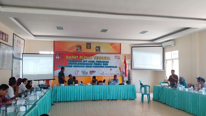 KPU Bangkalan Koreksi Klaim PKS Pusat KPU Bangkalan Koreksi Klaim PKS Pusat