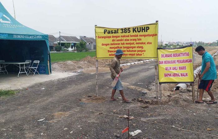 Merasa Ditipu Pengembang Properti, Petani di Sidoarjo Gelar Demo Tunggal