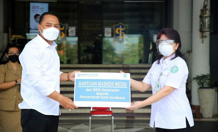 Gotong Royong Atasi Pandemi, Berbagai Kalangan di Surabaya Siap Bantu Masyarakat Hadapi Covid-19 Gotong Royong Atasi Pandemi, Berbagai Kalangan di Surabaya Siap Bantu Masyarakat Hadapi Covid-19