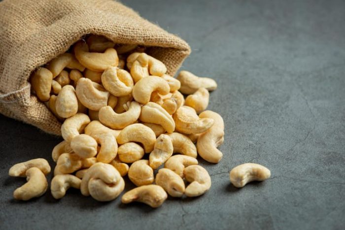 Benarkah Kacang Mete Dapat Sebabkan Asam Urat? Ini Penjelasannya Benarkah Kacang Mete Dapat Sebabkan Asam Urat? Ini Penjelasannya