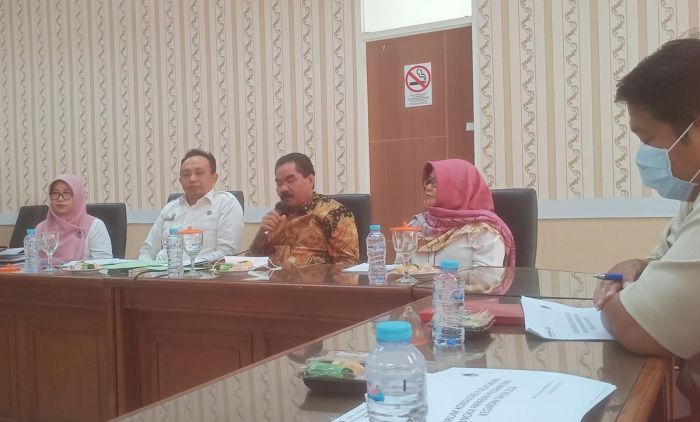 Di Forum Konsultasi Publik, DPMPTSP Gresik Minta Support Stakeholder untuk Realisasikan PAD Rp185 M Di Forum Konsultasi Publik, DPMPTSP Gresik Minta Support Stakeholder untuk Realisasikan PAD Rp185 M
