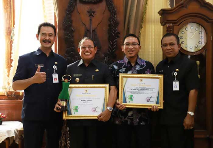 Tuban Kembali Sabet Penghargaan Pembina K3 Terbaik Tingkat Jatim Tuban Kembali Sabet Penghargaan Pembina K3 Terbaik Tingkat Jatim