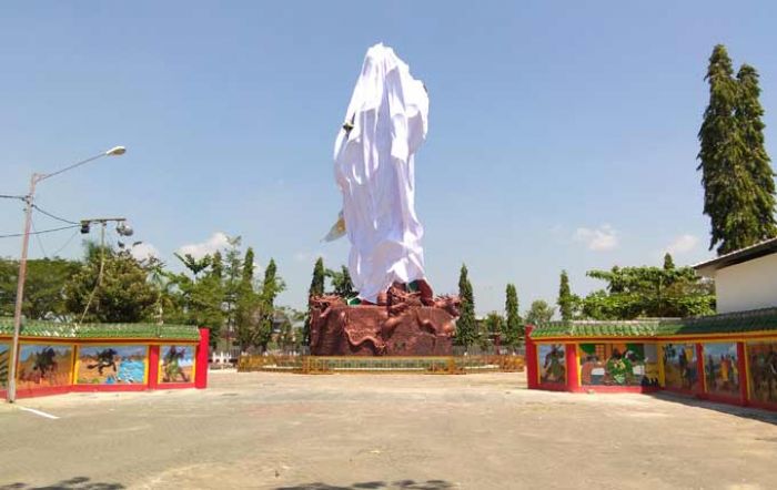 Pasca Ditutup Kain, Patung Kwan Sing Tee Koen di Klenteng Tuban Tak Boleh Dikunjungi Pasca Ditutup Kain, Patung Kwan Sing Tee Koen di Klenteng Tuban Tak Boleh Dikunjungi