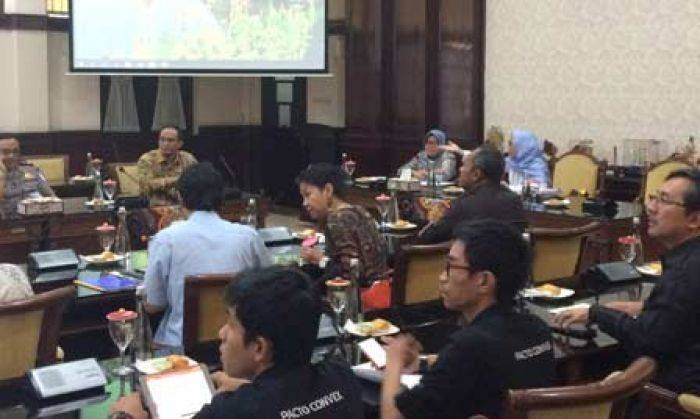 Persiapan Prepcom 3 di Surabaya, Rapat Bahas Detail per Bidang