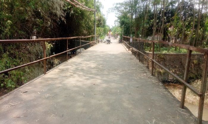 Dugaan Cacat Hukum Pembangunan Jembatan di Desa Dukuhmojo Jombang Tuai Komentar Aktivis Dugaan Cacat Hukum Pembangunan Jembatan di Desa Dukuhmojo Jombang Tuai Komentar Aktivis