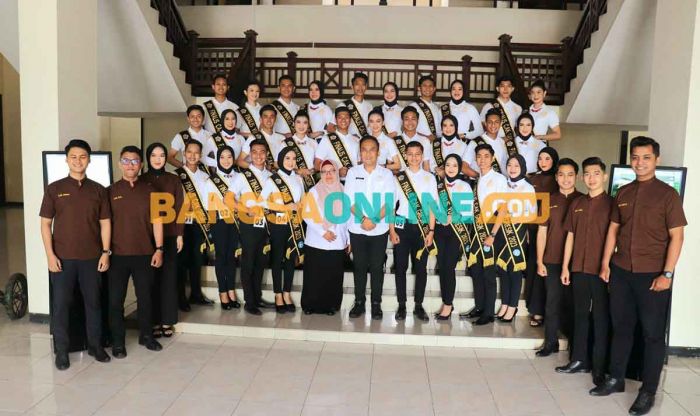 Wakil Bupati Gresik Audiensi dengan 15 Pasangan Finalis Cak Yuk 2023 Wakil Bupati Gresik Audiensi dengan 15 Pasangan Finalis Cak Yuk 2023
