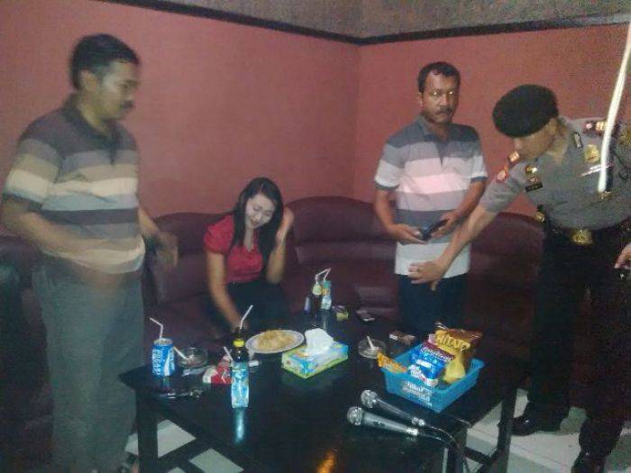 Jelang Natal dan Tahun Baru, Petugas Gabungan Tuban Razia Tempat Hiburan Jelang Natal dan Tahun Baru, Petugas Gabungan Tuban Razia Tempat Hiburan