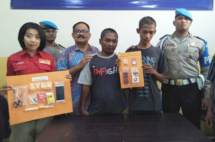 Satnarkoba Polres Gresik Bekuk Pengedar dan Kurir Narkoba Satnarkoba Polres Gresik Bekuk Pengedar dan Kurir Narkoba