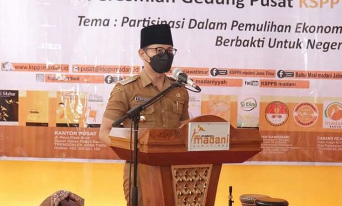 Resmikan Gedung Pusat KSPPS Madani, Arifin: Di Masa Pandemi Koperasi Hendaknya Terapkan Digitalisasi Resmikan Gedung Pusat KSPPS Madani, Arifin: Di Masa Pandemi Koperasi Hendaknya Terapkan Digitalisasi