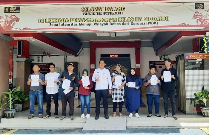 79 Narapidana Lapas Sidoarjo Dapat Hak Asimilasi Rumah, 8 Napi Bisa Rayakan Idul Adha di Rumah 79 Narapidana Lapas Sidoarjo Dapat Hak Asimilasi Rumah, 8 Napi Bisa Rayakan Idul Adha di Rumah