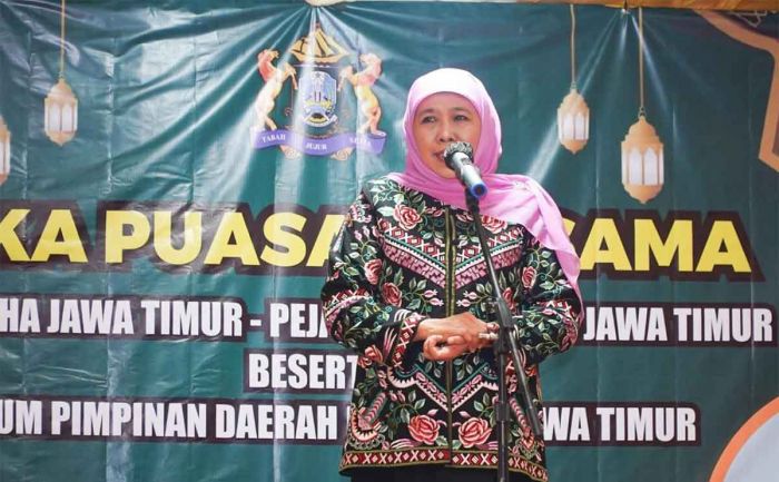 Di Lamongan, Khofifah Ajak Masyarakat Perbanyak Shodaqoh dan Semangat Jemput Lailatul Qadar Di Lamongan, Khofifah Ajak Masyarakat Perbanyak Shodaqoh dan Semangat Jemput Lailatul Qadar
