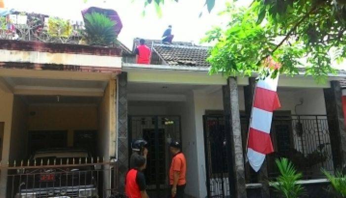 3 Jam Dikepung Polisi, Perampok di Blitar Akhirnya 3 Jam Dikepung Polisi, Perampok di Blitar Akhirnya