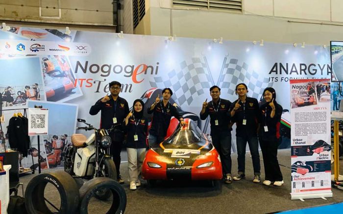 Mobil Listrik Karya Tim Nogogeni ITS Jadi Perhatian Publik di PEVS 2024