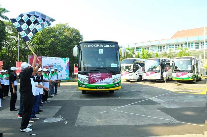 Petrokimia Siapkan 10 Bus Mudik Gratis Petrokimia Siapkan 10 Bus Mudik Gratis