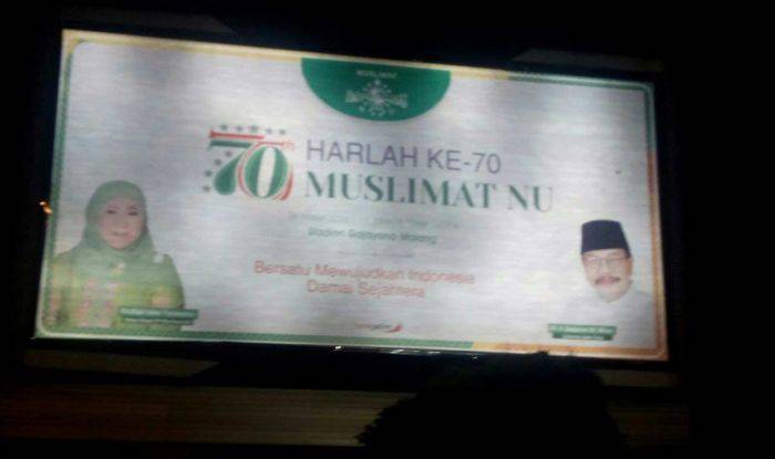 Sisi Lain Sukses Harlah ke-70 Muslimat NU, “Kemesraan Politik” Khofifah-Pakde Karwo