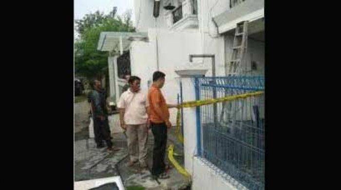 Kebakaran di Jalan Sarono Jiwo, Rukan Dua Lantai Terbakar