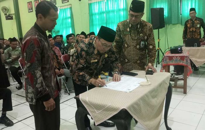 Tingkatkan Mutu Pendidikan, Kemenag Lamongan Teken MoU dengan BAN-PDM Provinsi Jawa Timur Tingkatkan Mutu Pendidikan, Kemenag Lamongan Teken MoU dengan BAN-PDM Provinsi Jawa Timur