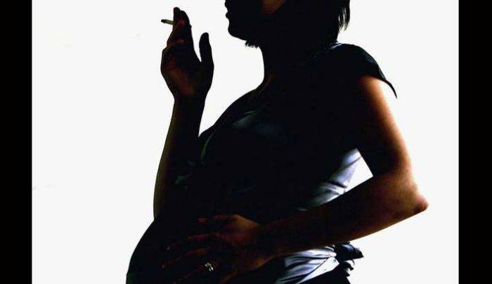 Merokok Saat Hamil, Tingkatkan Kemungkinan Bayi Terjangkit Skizofrenia saat Remaja Merokok Saat Hamil, Tingkatkan Kemungkinan Bayi Terjangkit Skizofrenia saat Remaja