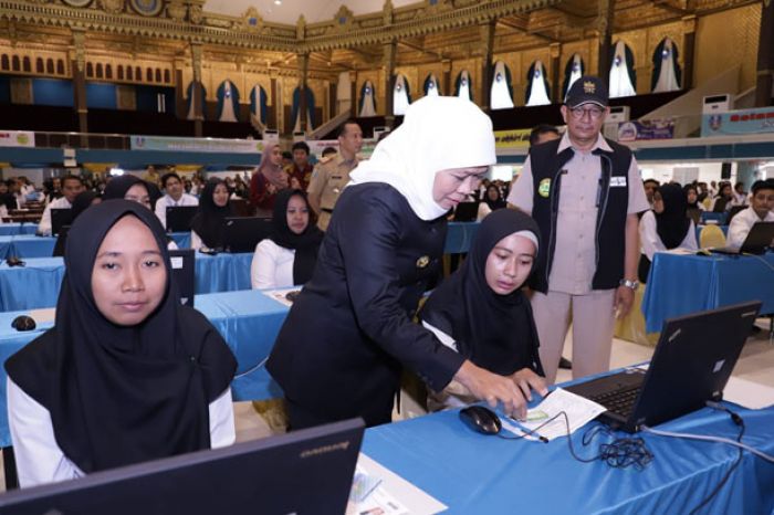2.002 Peserta akan Ikuti Seleksi PPPK Jatim, Gubernur Khofifah Himbau Perhatikan Aturan 2.002 Peserta akan Ikuti Seleksi PPPK Jatim, Gubernur Khofifah Himbau Perhatikan Aturan