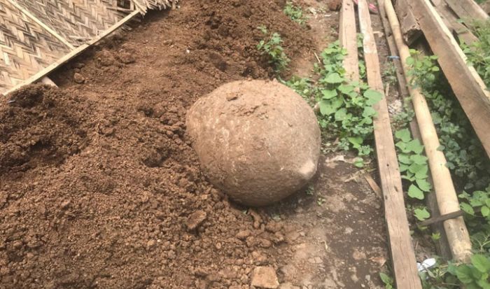 Gali Tanah untuk Septic Tank, Warga Jember Temukan Batu Kenong Gali Tanah untuk Septic Tank, Warga Jember Temukan Batu Kenong