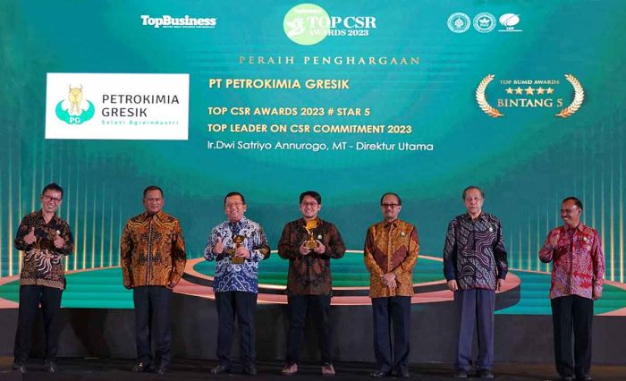 Tata Kelola CSR Petrokimia Gresik Raih Top CSR 2023 Bintang 5 Tata Kelola CSR Petrokimia Gresik Raih Top CSR 2023 Bintang 5