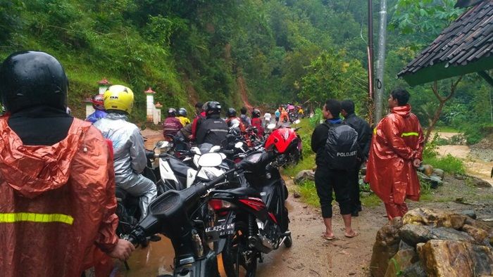 UPT PJJ Pacitan Imbau Pengendara Waspadai Jalur Ponorogo-Pacitan UPT PJJ Pacitan Imbau Pengendara Waspadai Jalur Ponorogo-Pacitan