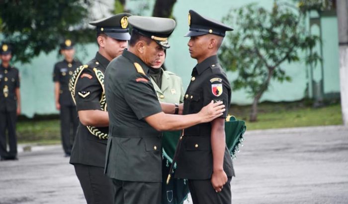Mantan Siswa Pendidikan Pertama Bintara Resmi Dilantik Pangdam Brawijaya Mantan Siswa Pendidikan Pertama Bintara Resmi Dilantik Pangdam Brawijaya