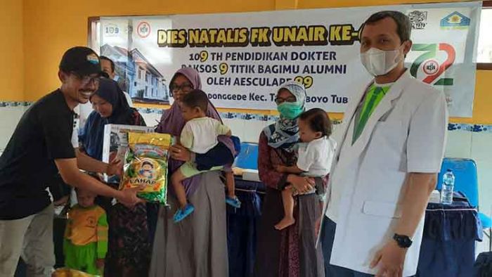 Tekan Angka Stunting di Tuban, Alumni FK Unair 99 Bagikan Paket Makanan Tambahan Bagi Balita Tekan Angka Stunting di Tuban, Alumni FK Unair 99 Bagikan Paket Makanan Tambahan Bagi Balita