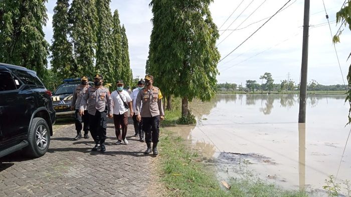 Kapolres Ngawi Lakukan Pengecekan Daerah Rawan Banjir di Kecamatan Pangkur Kapolres Ngawi Lakukan Pengecekan Daerah Rawan Banjir di Kecamatan Pangkur
