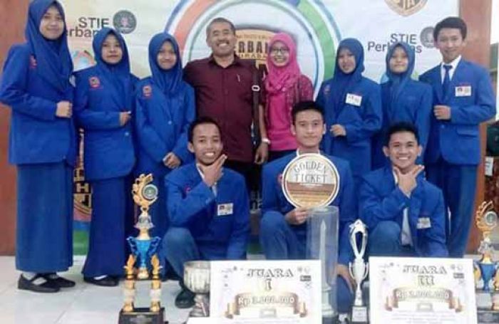 Tiga Siswa SMKN 2 Pacitan Juarai Lomba Akuntansi, Bebas Biaya Masuk Kuliah di STIE Perbanas Tiga Siswa SMKN 2 Pacitan Juarai Lomba Akuntansi, Bebas Biaya Masuk Kuliah di STIE Perbanas