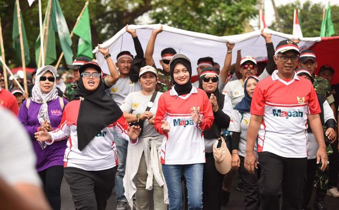 Bersama Ratusan Pemuda-pemudi, Vinanda Ikut Kirab Merah Putih Peringati HUT ke-80 Kemerdekaan RI