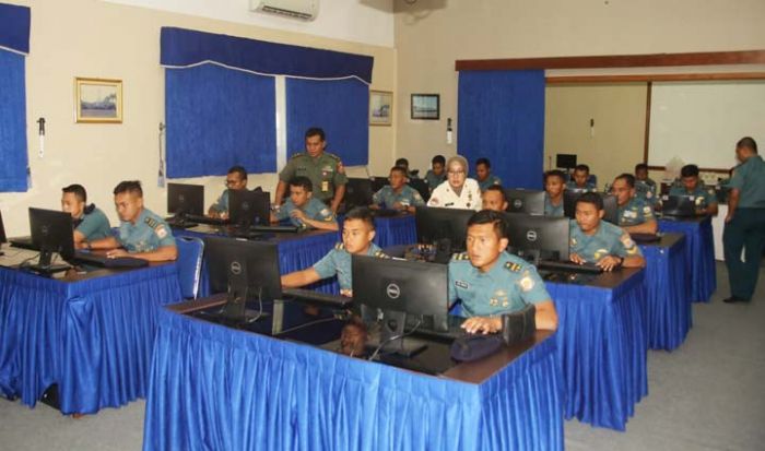 220 Prajurit Koarmada II Jalani Tes Kemampuan Komputer Satgas MTF 2019 220 Prajurit Koarmada II Jalani Tes Kemampuan Komputer Satgas MTF 2019