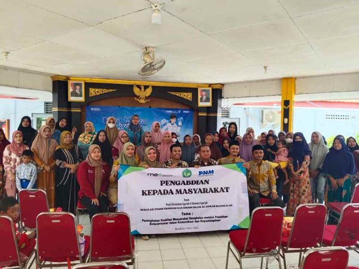 Stebia Bangkalan Gandeng PD MES Gelar Pengabdian Masyarakat bagi Nasabah PNM Stebia Bangkalan Gandeng PD MES Gelar Pengabdian Masyarakat bagi Nasabah PNM