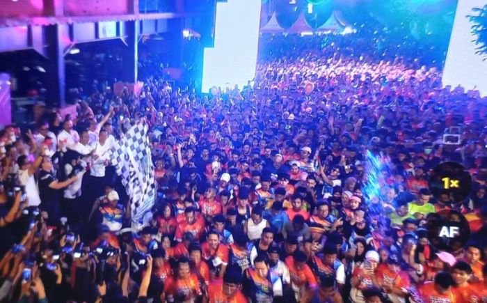 Lepas Peserta Soma Nite Run, Pj Gubernur Jatim Apresiasi Prestasi Kota Mojokerto Lepas Peserta Soma Nite Run, Pj Gubernur Jatim Apresiasi Prestasi Kota Mojokerto