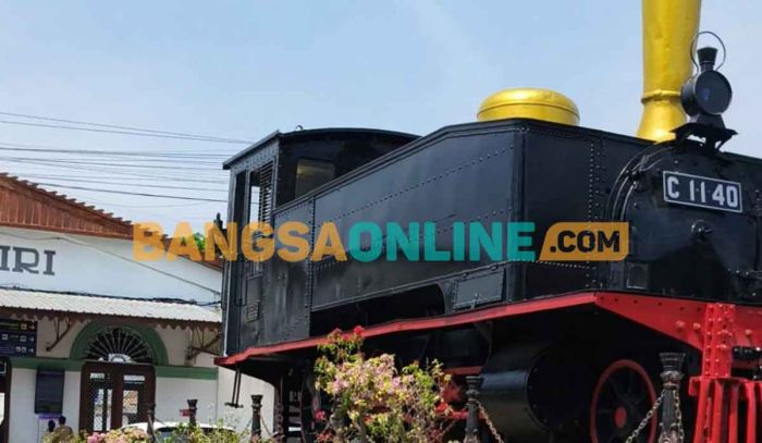 Tegaskan Legalitas Aset Stasiun Kediri, KAI Bantah Desakan Pembongkaran Fasum Tegaskan Legalitas Aset Stasiun Kediri, KAI Bantah Desakan Pembongkaran Fasum