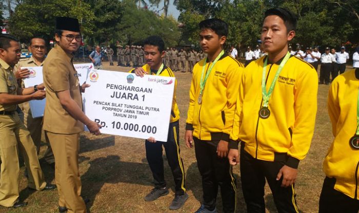 Peringati Hari Olahraga Nasional, Bupati Bangkalan Janji Tambah Anggaran untuk Pembinaan Atlet Peringati Hari Olahraga Nasional, Bupati Bangkalan Janji Tambah Anggaran untuk Pembinaan Atlet