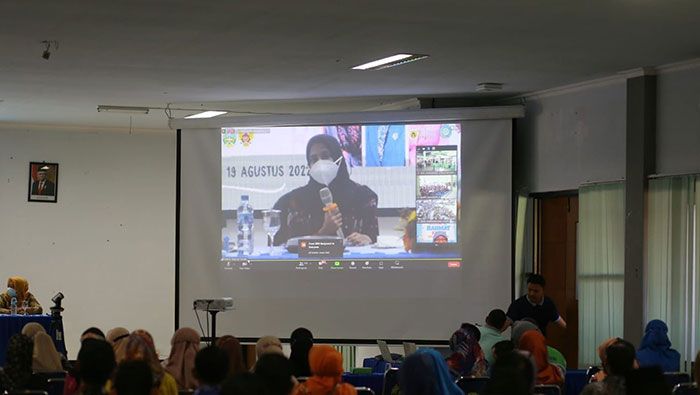 Cegah Kekerasan Anak dan Perempuan, Ketua TP PKK Kota Kediri Gandeng Pelajar dari 190 Sekolah Cegah Kekerasan Anak dan Perempuan, Ketua TP PKK Kota Kediri Gandeng Pelajar dari 190 Sekolah