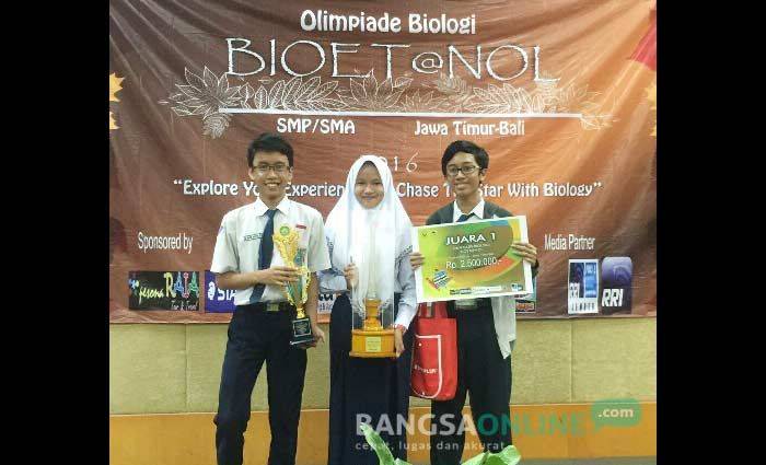 SMPN 1 Gresik Sabet Juara 1 Olimpiade Sains SMPN 1 Gresik Sabet Juara 1 Olimpiade Sains