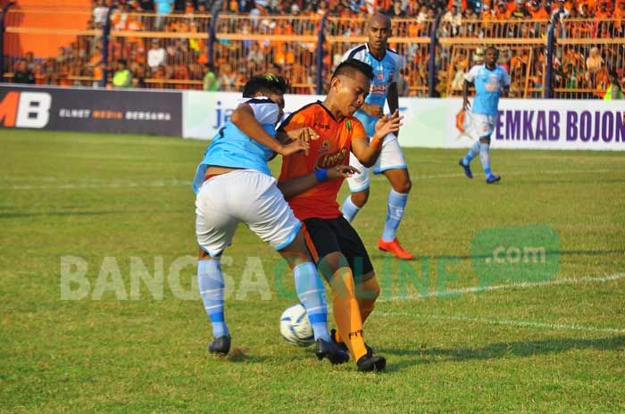 Madura United Taklukan Persibo Lewat Drama Adu Penalti