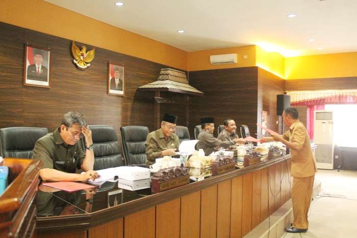 DPRD Nganjuk Gelar Paripurna Bahas Pandangan Umum Fraksi terhadap RAPBD