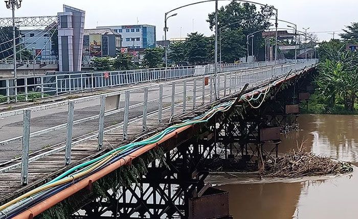 Peringati HUT Jembatan Lama ke-153, Pemkot Kediri dan Pemerhati Budaya Gelar Doa Bersama Peringati HUT Jembatan Lama ke-153, Pemkot Kediri dan Pemerhati Budaya Gelar Doa Bersama