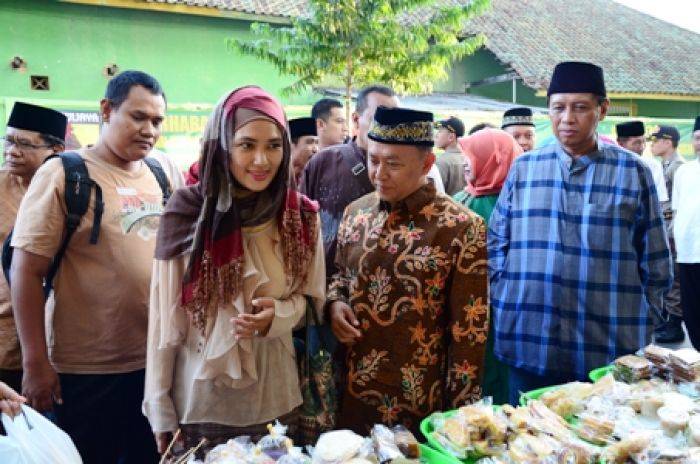 Warga Sumenep Antusias Luberi Bazaar dan Ta’jil Ramadan 